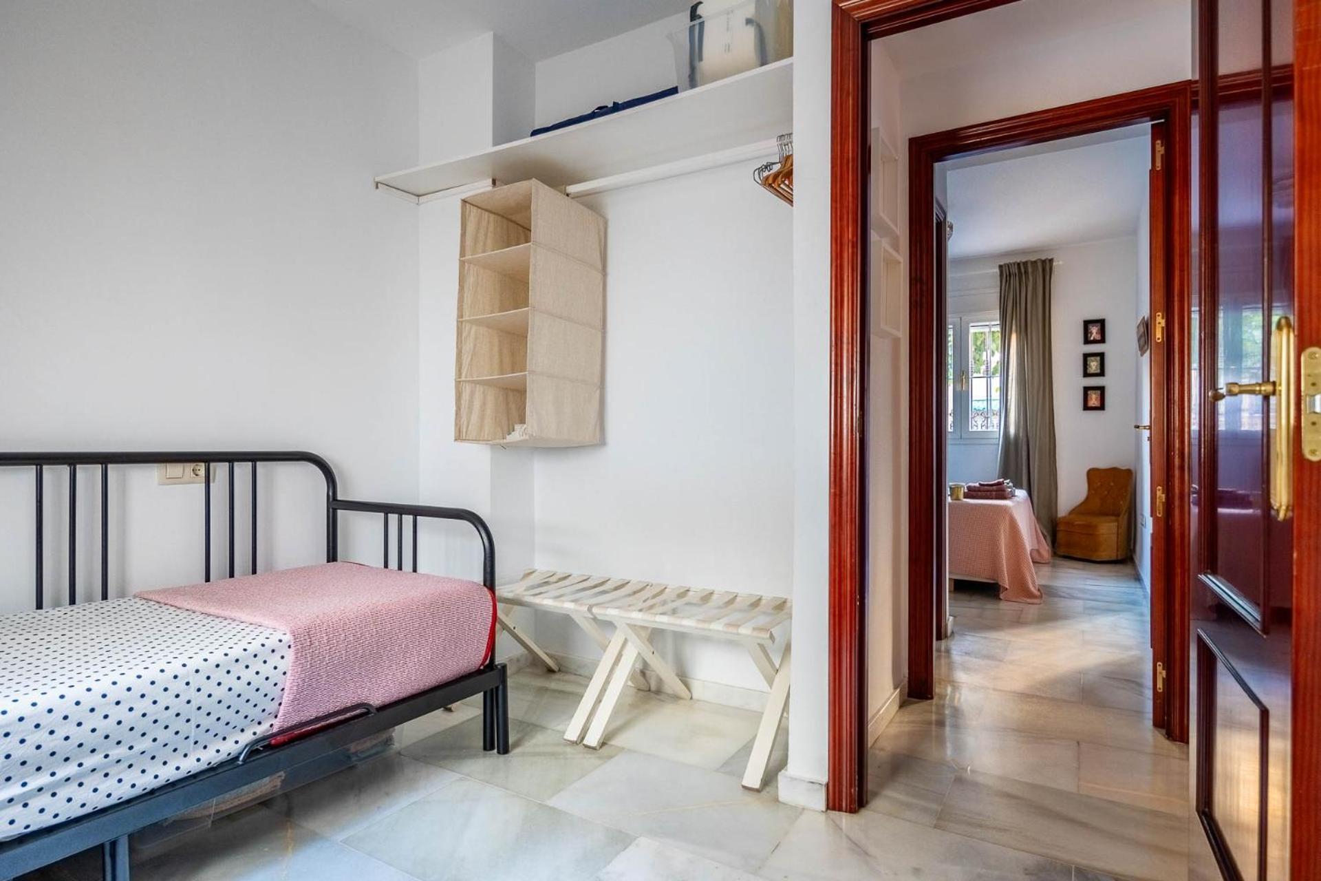 Piso Con Patio Privado Y Parking Nervion Sevilla Luaran gambar